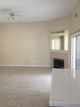 3440 W Tenaya Way in Fresno, CA - Building Photo - Building Photo