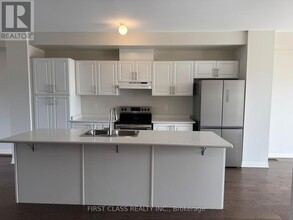 11 Prince William Blvd in Bowmanville, ON - Building Photo - Building Photo