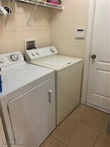 2700 SW 15th Ave in Cape Coral, FL - Building Photo