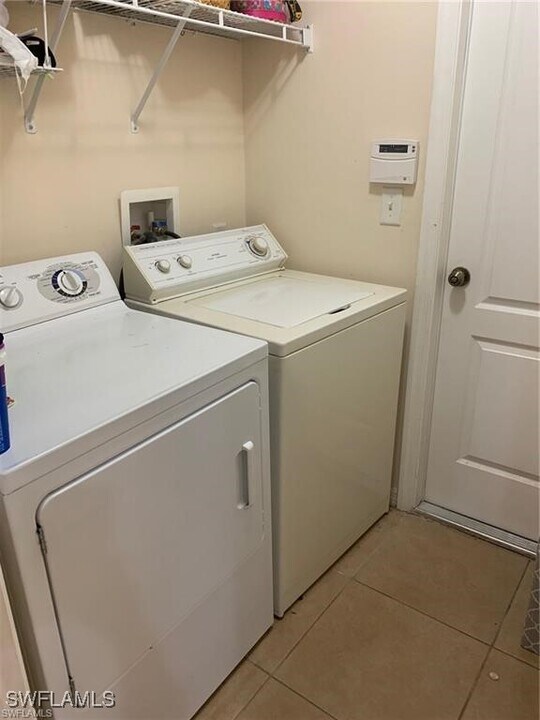 2700 SW 15th Ave in Cape Coral, FL - Building Photo