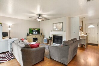 1581 W Swain Rd, Unit 1581 W Swain Rd in Stockton, CA - Building Photo - Building Photo