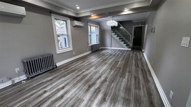 220 Grand Ave in Freeport, NY - Building Photo - Building Photo
