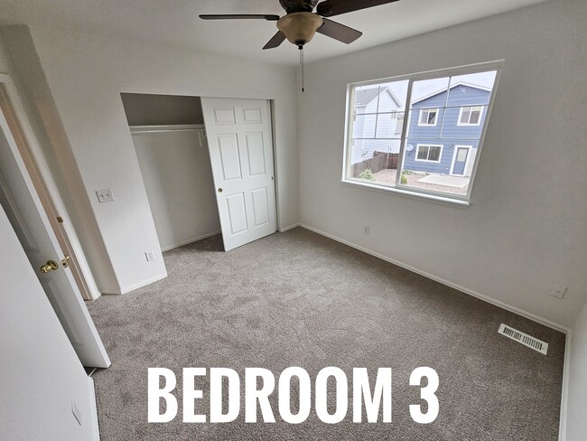 1805 Dewhirst Dr, Unit 3 in Colorado Springs, CO - Building Photo - Building Photo