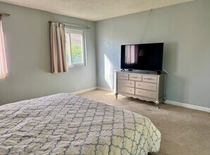 8108 San Lucas Dr in Whittier, CA - Foto de edificio - Building Photo