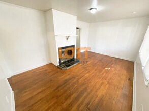 42 West Ave in Greenville, SC - Foto de edificio - Building Photo