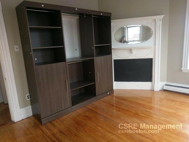 1293 Cambridge St, Unit 3R in Cambridge, MA - Building Photo - Building Photo