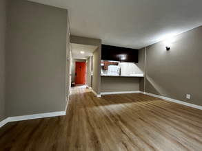 344 S Arroyo Dr in San Gabriel, CA - Foto de edificio - Building Photo