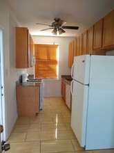 2133 Howard St in Chicago, IL - Building Photo - Building Photo