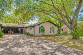 4705 Sagebrush Cir in Austin, TX - Building Photo - Building Photo