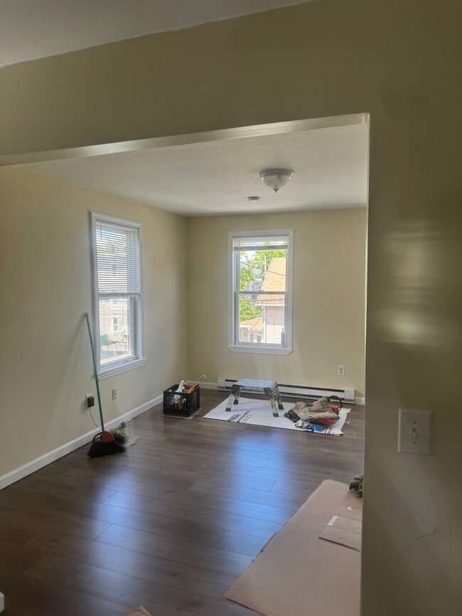 111 Ennell St, Unit Ennell