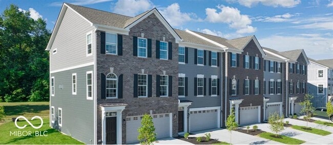 7010 Sunstone Pl in Carmel, IN - Foto de edificio - Building Photo