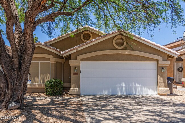 15824 N 33rd Pl in Phoenix, AZ - Building Photo - Building Photo