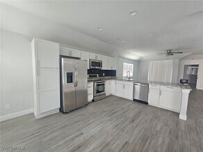 1324 SE 6th Ave in Cape Coral, FL - Building Photo - Building Photo