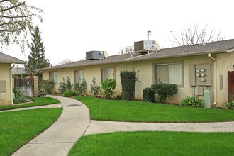 Gettysburg Gardens in Clovis, CA - Foto de edificio - Building Photo