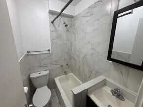 407 61st St in West New York, NJ - Building Photo - Building Photo