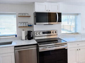 63 Lake Trail in Greenwood Lake, NY - Building Photo - Building Photo