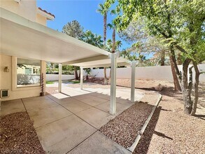 4710 Casa Bonita Dr in North Las Vegas, NV - Building Photo - Building Photo