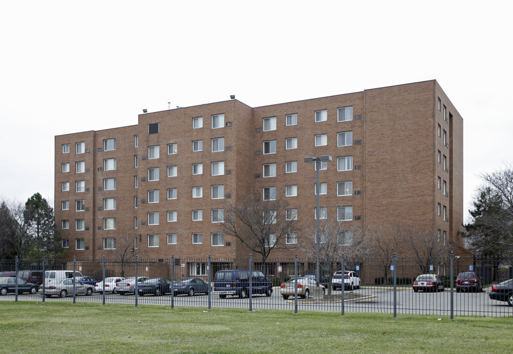 Robert Holmes Teamsters Housing Center in Detroit, MI - Building Photo