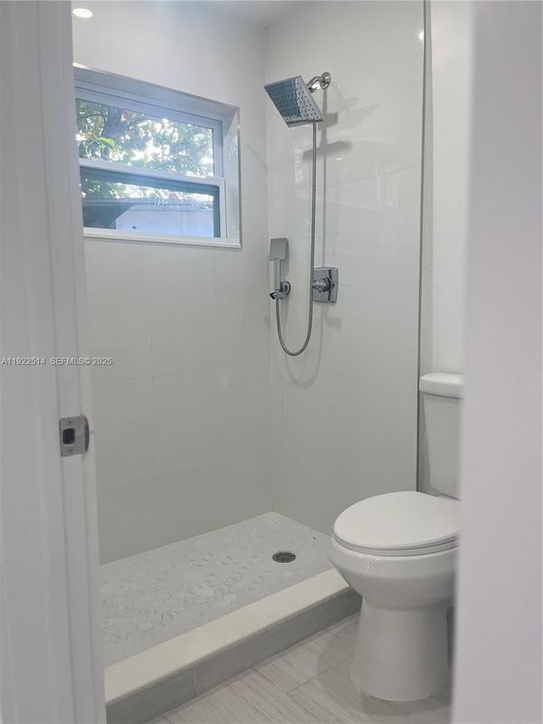 3912 SW 12th Ct in Fort Lauderdale, FL - Foto de edificio - Building Photo