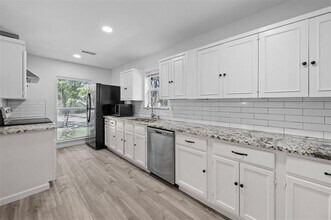 2901 Woodhaven in Carrollton, TX - Building Photo - Building Photo