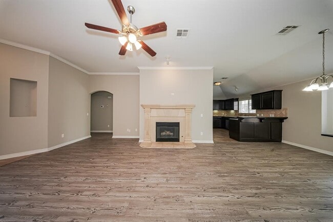 9423 Peachtree Ln in Midwest City, OK - Building Photo - Building Photo