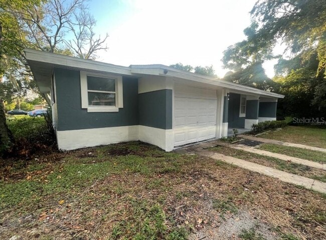725 Hartley Ave in Deltona, FL - Building Photo - Building Photo