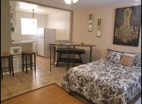 911 Riviera St in Jacksonville, FL - Building Photo