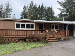 56029 Gold Brick Rd in Myrtle Point, OR - Building Photo - Building Photo
