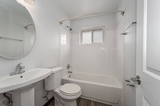 The Estates At Fernview in Cincinnati, OH - Building Photo - Building Photo