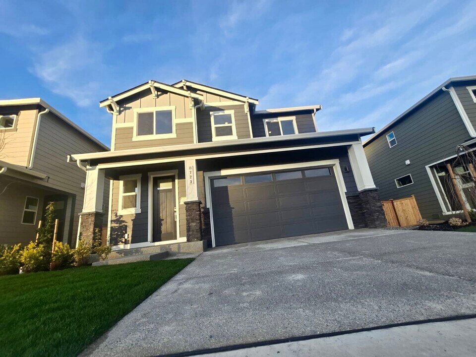 8723 126th St Ct E in South Hill, WA - Building Photo
