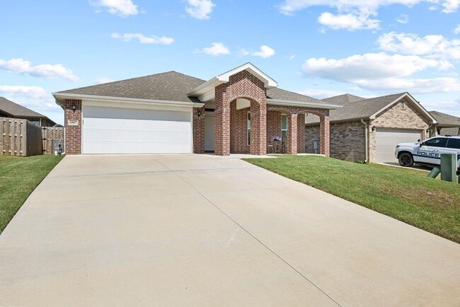 6007 NW Hoover St in Bentonville, AR - Building Photo - Building Photo