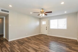 6101 S Parkside Dr in Tempe, AZ - Building Photo - Building Photo