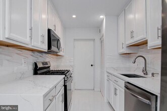 3701 5th St S in Arlington, VA - Building Photo - Building Photo
