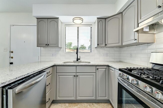 204 Northwest Dr in Round Rock, TX - Building Photo - Building Photo