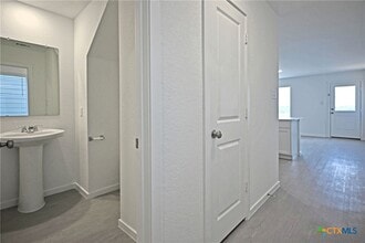 5014 Winecup Cv in Converse, TX - Building Photo - Building Photo