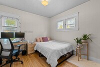 1827 E Olive St photo'