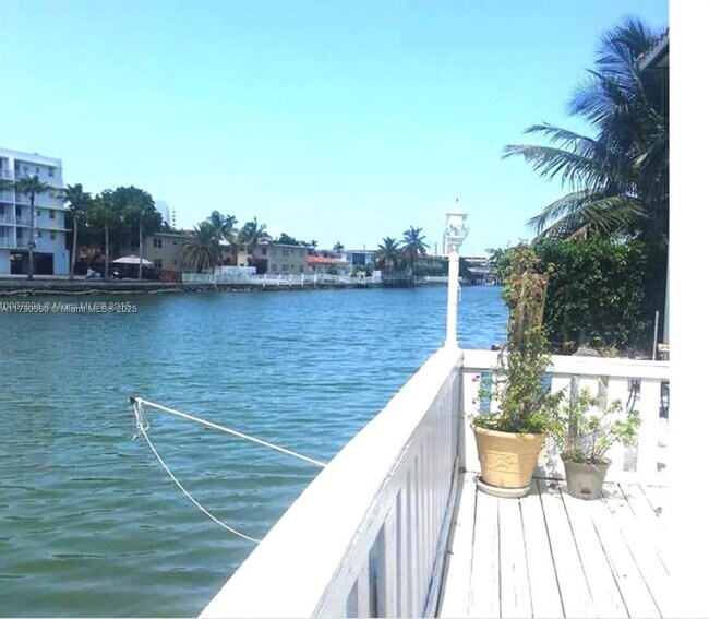 property at 1195 Marseille Dr