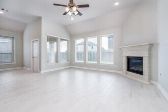204 Upland Dr in Prairie View, TX - Building Photo - Building Photo