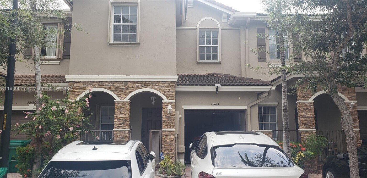22624 SW 89th Pl in Cutler Bay, FL - Foto de edificio