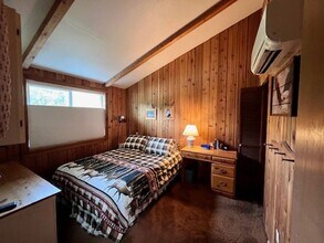 354 Shallow Shore Rd in Bellingham, WA - Building Photo - Building Photo