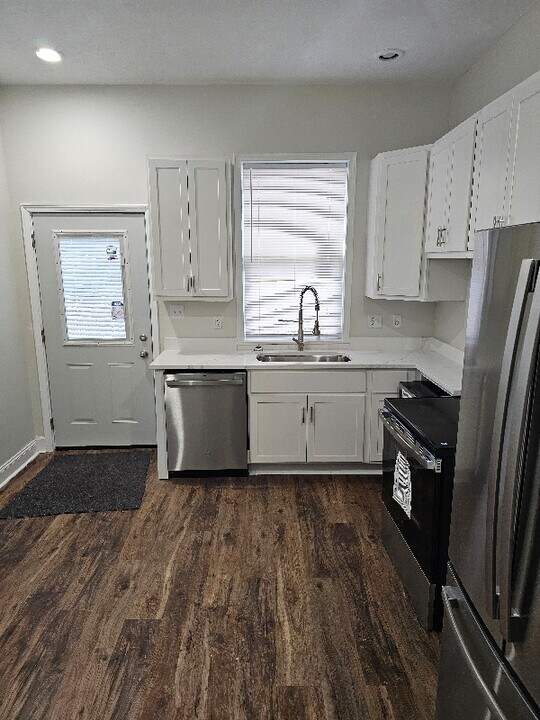 2033 Carrollton Ave in Indianapolis, IN - Building Photo