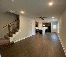 285 Woodland Hills Dr, Unit A in Conroe, TX - Building Photo - Building Photo