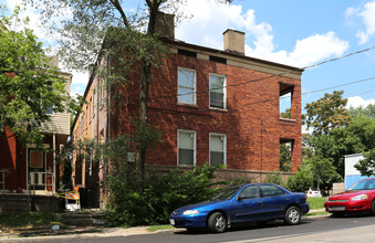 2801-2807 Bellevue Ave in Cincinnati, OH - Building Photo - Building Photo