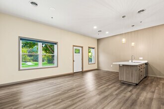 127 Lake St, Unit 118 in Chittenango, NY - Building Photo - Building Photo