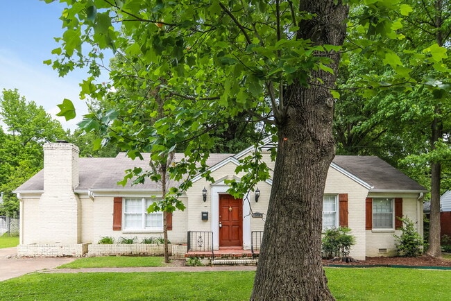 property at 1172 Oak Ridge Dr