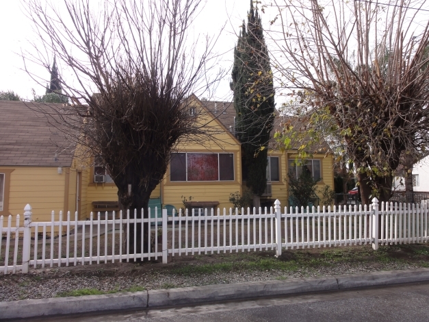 1965 E San Bernardino Ave in San Bernardino, CA - Foto de edificio - Building Photo