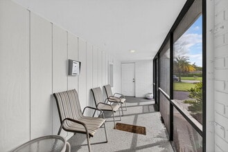 5503 Bluejack Oak Cir in Tamarac, FL - Building Photo - Building Photo