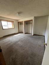 2553 Southridge Dr in Helena, MT - Building Photo - Building Photo