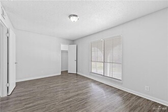 15 Barnard Rd in Brownsville, TX - Building Photo - Building Photo