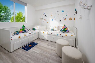 Princeton Landings in Princeton, FL - Building Photo - Building Photo